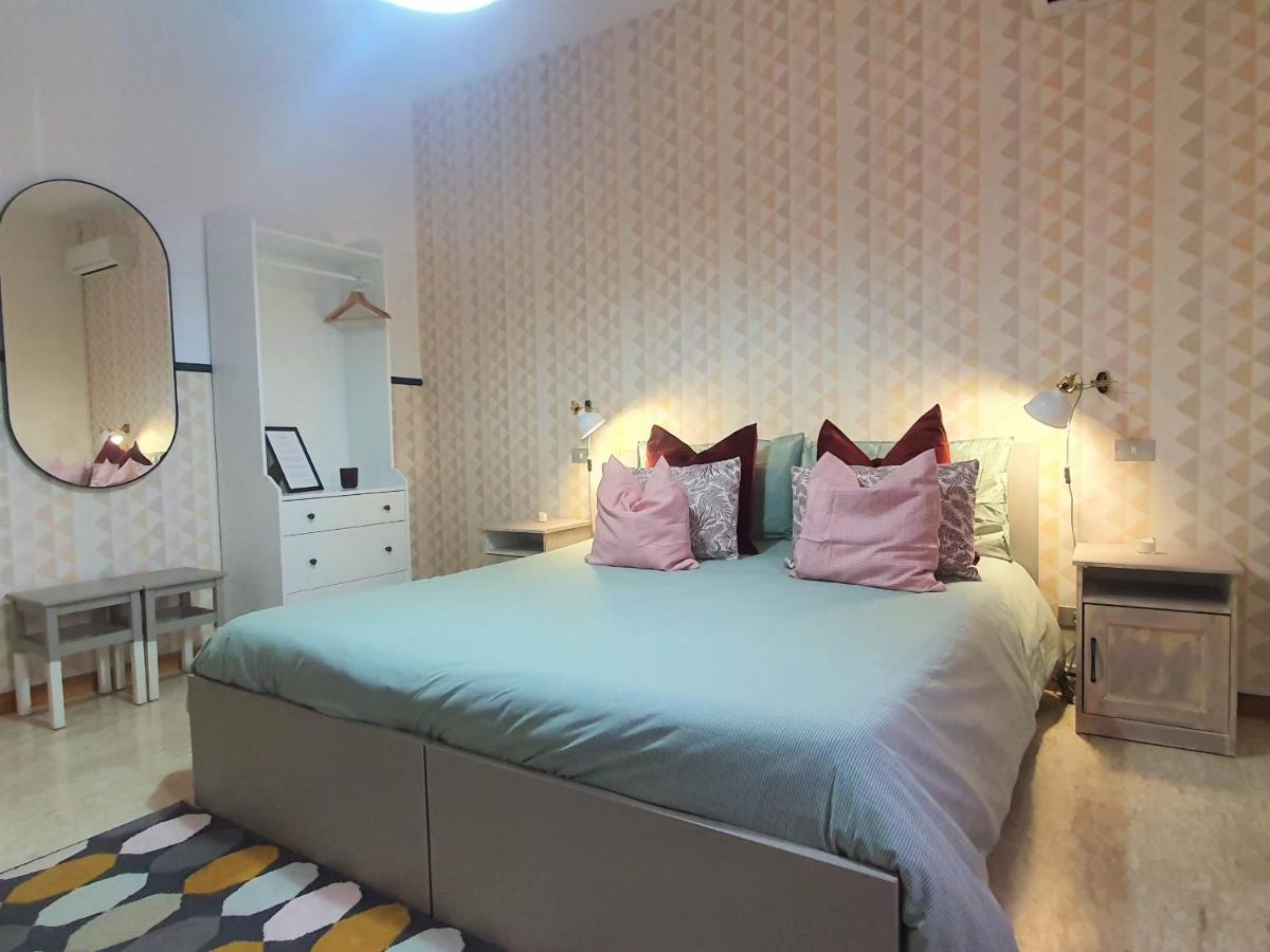 Villa Rosa - Sperlonga Vertice Rooms Eksteriør billede
